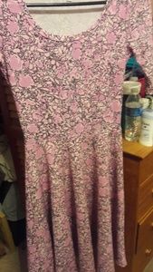XS  Pretty Pink Nicole Lularoe Dress BNWOT